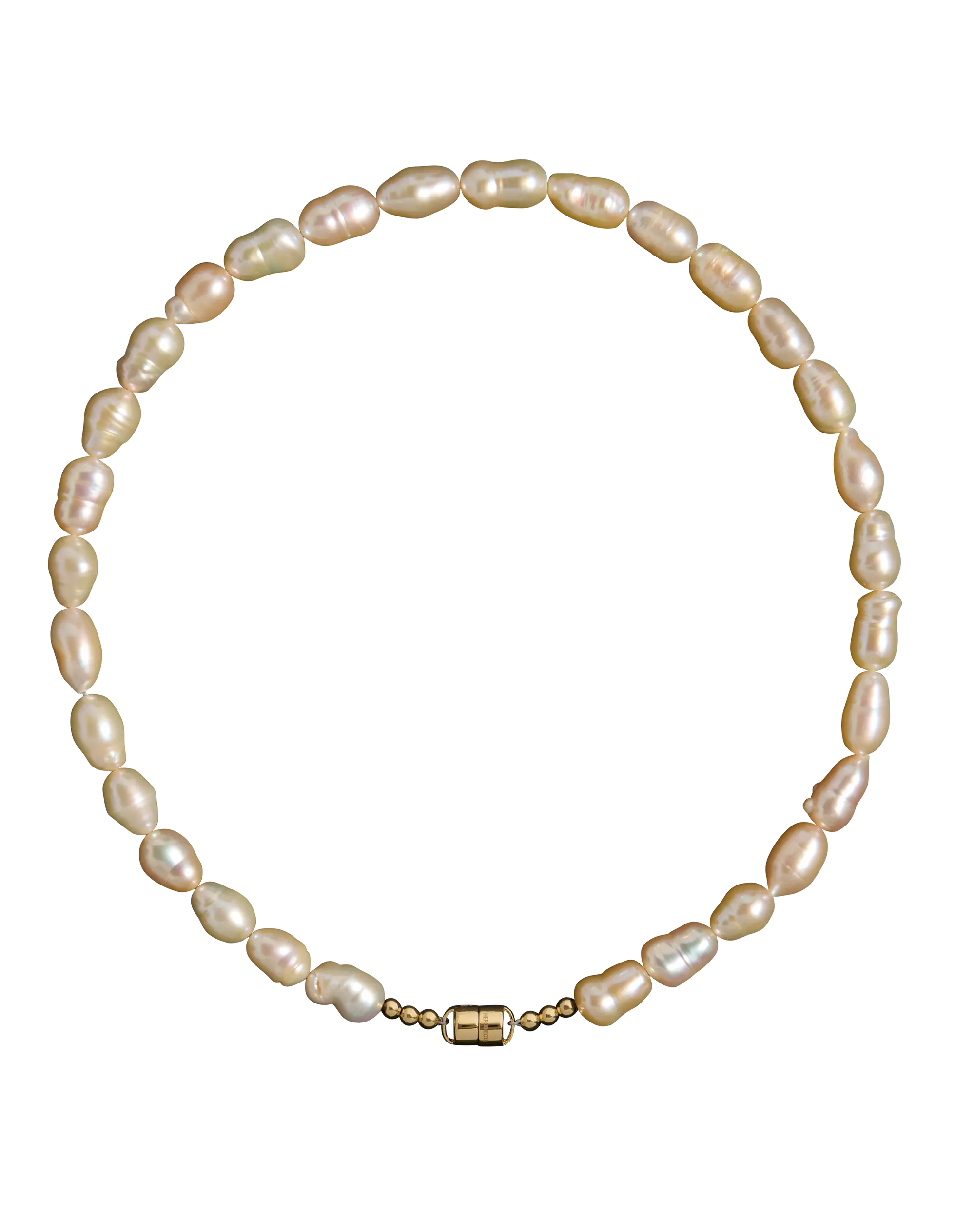 Peach pearl necklace with a 18K gold clasp